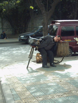 es el Jordi Tarres de la bicicleta.jpg